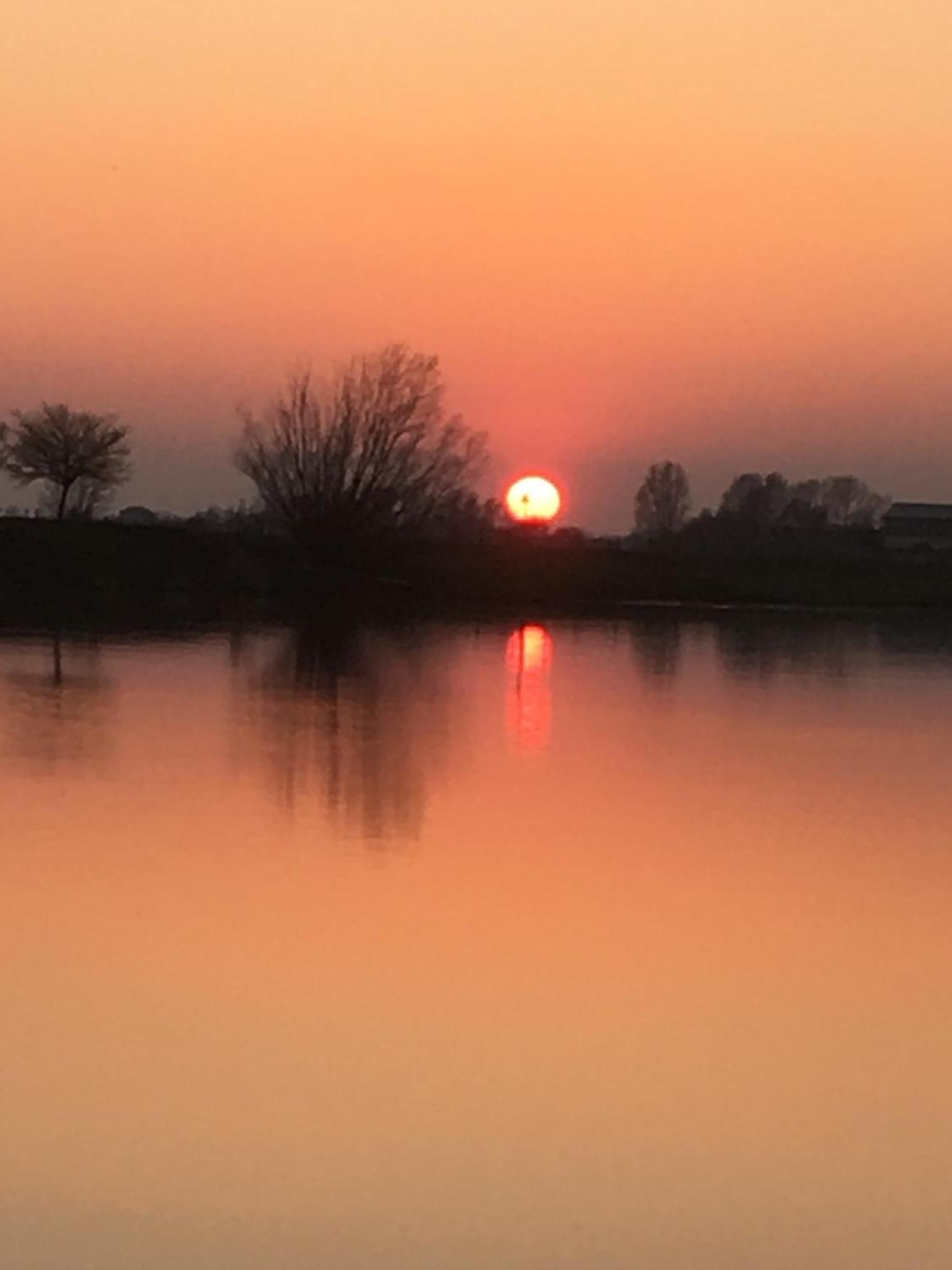Luxe Apartment Direct Aan De Rivier Rhenen Esterno foto